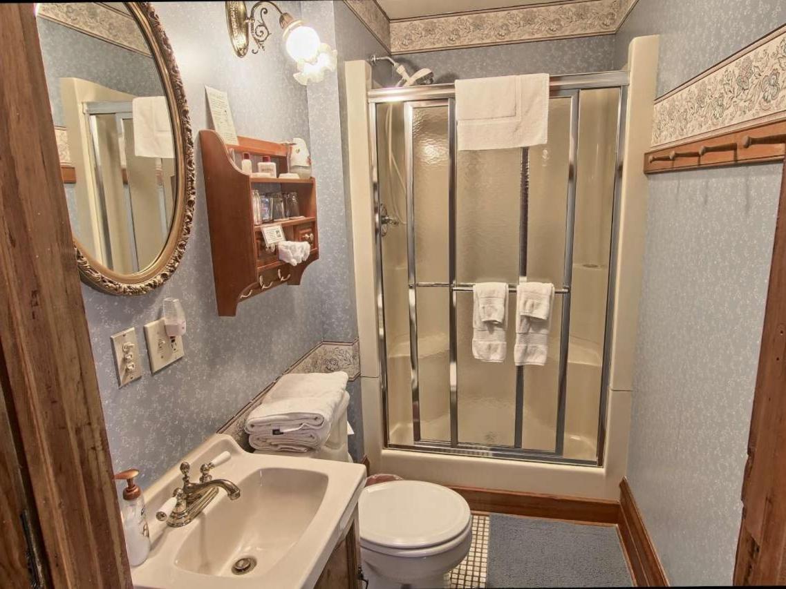 Grand Victorian B&B Inn Bellaire Szoba fotó